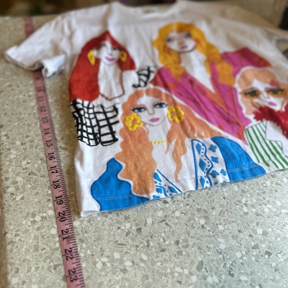Zara Medium Graphic T-Shirt with Fashion Illustration - Picture 6 of 7